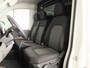 Volkswagen Crafter 35 2.0 TDI L3H2 140 PK | Navigatie via app | Bijrijdersbank | Airco | Side Assist | Inklapbare spiegels | Parkeersensoren voor en achter |