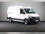 Volkswagen Crafter 35 2.0 TDI L3H2 140 PK | Navigatie via app | Bijrijdersbank | Airco | Side Assist | Inklapbare spiegels | Parkeersensoren voor en achter |