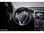 Volvo XC60 2.0 T5 FWD Momentum 245 pk | Adaptive Cruise | BLIS | Camera | Trekhaak | Nieuwe banden | Stoelverwarming |