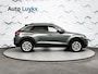 Volkswagen T-Roc 1.5 TSI Life Business DSG Automaat | Climate Control | Parkeersensoren voor + achter | 17'' L.M. Velgen