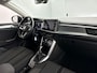 Volkswagen T-Roc 1.5 TSI Life Business DSG Automaat | Climate Control | Parkeersensoren voor + achter | 17'' L.M. Velgen