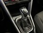 Volkswagen T-Roc 1.5 TSI Life Business DSG Automaat | Climate Control | Parkeersensoren voor + achter | 17'' L.M. Velgen