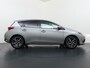 Toyota Auris 1.8I Hybrid AUT. Panodak Trekhaak Navi LED Ecc Camera Cruise Control Pdc Lmv 17" Lane Assist Privacy Glas Isofix Bluetooth DAB Led Regen-Lichtsensor Keyless Dealeronderhouden