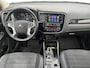 Mitsubishi Outlander 2.4 PHEV Automaat Intense / 1500 kg trekgewicht / Plug-in / Keyless / Apple carplay & Android auto / Climate control / Cruise control
