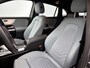 Mercedes-Benz GLA 250e Nightpakket Plug-In | Trekhaak | Saliegrijs Interieur | Distronic | Dode Hoek Ass | Parkeerpakket met Camera | Inclusief 24 maanden Mercedes-Benz Certified garantie voor Europa.