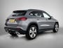 Mercedes-Benz GLA 250e Nightpakket Plug-In | Trekhaak | Saliegrijs Interieur | Distronic | Dode Hoek Ass | Parkeerpakket met Camera | Inclusief 24 maanden Mercedes-Benz Certified garantie voor Europa.
