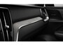 Volvo V60 2.0 T8 Plug-in hybrid AWD Ultra Dark | Elektrisch glazen panorama-dak | Extra getint glas | Head-up display