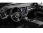 Volvo V60 2.0 T8 Plug-in hybrid AWD Ultra Dark | Elektrisch glazen panorama-dak | Extra getint glas | Head-up display
