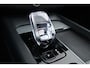 Volvo XC60 2.0 T8 Plug-in hybrid AWD Plus Black Edition | Adaptieve Cruise Control | Panoramadak | Trekhaak | Stoel-/Stuur-/Voorruitverwarming | Dodehoek Detectie | 360° Parkeercamera | Harman Kardon Audio |