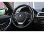 BMW 3-Serie 328i Upgrade Edition | NL auto | 2e eigenaar | Automaat | 245 pk | Xenon | Cruise control | Navi | PDC | Climate control | Sportstuur | Bluetooth | Origineel