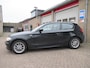BMW 1-Serie 118i Business Line MET SCHADE AAN RECHTER ZIJKANT