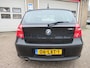 BMW 1-Serie 118i Business Line MET SCHADE AAN RECHTER ZIJKANT