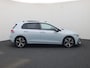Volkswagen Golf 1.5eHybrid 200kW/272PK GTE · Panoramadak · Camera + Parkeersensoren · Trekhaak · Garantie tot februari 2030 of 100000km · TOPDEAL