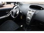 Toyota Yaris 1.3 VVTi Sol, 1e Eigen. NL, Lage km stand, Airco, all season banden, radio cd, isofix, prijs incl. nieuwe apk, beurt en 3 maanden garantie