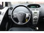 Toyota Yaris 1.3 VVTi Sol, 1e Eigen. NL, Lage km stand, Airco, all season banden, radio cd, isofix, prijs incl. nieuwe apk, beurt en 3 maanden garantie
