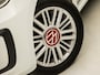 Volkswagen Up! 1.0 High Up Sport (AIRCO, BLUETOOTH, SPORTSTOELEN, GETINT GLAS, LM VELGEN, MULTIFUNCTIONEEL STUURWIEL, NIEUWSTAAT)