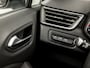 Renault Clio 1.0 TCe Sport (APPLE CARPLAY, GROOT NAVI, PARKEERSENSOREN, SPORTSTOELEN, LM VELGEN, CRUISE, LANE ASSIST, NIEUWSTAAT)