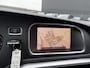 Volvo V40 Cross Country 2.0 T3 Momentum voorloop | Standkachel | Volvo on Call | DAB RADIO | Stoelverwarming | High Performance Audio | Reservewiel |