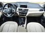 BMW X1 sDrive20i High Executive * Lederen bekleding * LED * Head-up * Stoelverwarming *