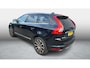 Volvo XC60 2.0 T5 FWD Summum | Panoramadak | Lederen sportstoelen | 20" velgen | Navigatie | Bi-xenon koplampen | Elektrische stoelverstelling | Achteruitrijcamera | Elektrische achterklep | Cruise control | Stoelverwarming | Voorruitverwarming | Climate control | Volvo dealer onderhouden |
