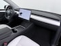 Tesla Model Y Long Range AWD 514pk 75kWh Wrap/Ivoor 20"lm Leer Panodak Warmtepomp Matrix-LED Autopilot FSD-Computer 3 Elektr.Stuur+Stoel+Verwarmd Navi Ecc Premium Audio Keyless Priv.Glass Camera's Elektr.AchterKlep Parkeer Assistent Sentry-Mode Privacyglas Bluetooth Dodehoek detector Connected services 1600kg trekvermogen Origineel Nederlandse Auto Batterij en Motorgarantie tot 23-12-2029/192.000km € 68.700 nieuw !