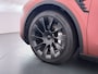 Tesla Model Y Long Range AWD 514pk 75kWh Wrap/Ivoor 20"lm Leer Panodak Warmtepomp Matrix-LED Autopilot FSD-Computer 3 Elektr.Stuur+Stoel+Verwarmd Navi Ecc Premium Audio Keyless Priv.Glass Camera's Elektr.AchterKlep Parkeer Assistent Sentry-Mode Privacyglas Bluetooth Dodehoek detector Connected services 1600kg trekvermogen Origineel Nederlandse Auto Batterij en Motorgarantie tot 23-12-2029/192.000km € 68.700 nieuw !