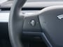 Tesla Model Y Long Range AWD 514pk 75kWh Wrap/Ivoor 20"lm Leer Panodak Warmtepomp Matrix-LED Autopilot FSD-Computer 3 Elektr.Stuur+Stoel+Verwarmd Navi Ecc Premium Audio Keyless Priv.Glass Camera's Elektr.AchterKlep Parkeer Assistent Sentry-Mode Privacyglas Bluetooth Dodehoek detector Connected services 1600kg trekvermogen Origineel Nederlandse Auto Batterij en Motorgarantie tot 23-12-2029/192.000km € 68.700 nieuw !