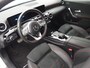 Mercedes-Benz A-klasse 180 Business Solution AMG WIDESCREEN / FULL LED / CARPLAY / CAMERA / STOELVERW / NAVI / CLIMA / PDC / NL-AUTO