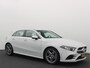 Mercedes-Benz A-klasse 180 Business Solution AMG WIDESCREEN / FULL LED / CARPLAY / CAMERA / STOELVERW / NAVI / CLIMA / PDC / NL-AUTO