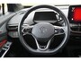 Volkswagen ID.4 204pk Max 77 kWh | Panoramadak | 360 Camera | Head-up | Trekhaak | Warmtepomp