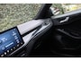 Ford Focus Wagon 1.0EB HYBRID 155PK ST-LINE X AUTOMAAT | NL-AUTO! | 1 EIGENAAR! | DEALER OH! | PANODAK | ADAPTIVE CRUISE | WINTERPACK | EL. ACHTERKLEP | 18" LMV | PERFECTE STAAT!