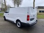 Citroën Jumpy L3 2.0 BlueHDI 145pk | BPM vrij | NAVI | Achteruitrijcamera | Parkeersensoren voor en achter | Dode hoek detectie | Mistlampen | Licht- en regensensor | Stuurwielbediening | Digital cockpit | Bestuurdersstoel comfort met armsteun | Bank voorpassagiers