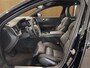 Volvo V60 2.0 T8 Plug-in hybrid AWD Ultra Dark | Harman Kardon Audio | Stoel + Stuur Verwarming | 360 Camera | Adaptive Cruise |
