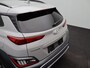 Hyundai Kona 1.6 GDI HEV Premium Sky Automaat | Navigatie | Achteruitrijcamera | Apple Carplay/Android | Cruise control adaptief | Elektrisch glazen schuif-/kanteldak |