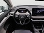 Skoda Enyaq iV 80 204 Pk Automaat | Panoramadak | Adaptive Cruise | Climate Control | Stoelverwarming | Trekhaak | Navigatie | Camera | Carplay | 20 Inch | 122.448 Km!!