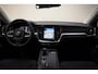 Volvo V60 2.0 B3 Momentum Advantage Aut. [ LED Navi Stoelverwarming Camera ]