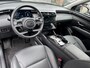 Hyundai Tucson 1.6 T-GDI HEV Premium NL-Auto, 1650kg Trekgewicht! | Vol-Leder | Digitaal Instrumentenpaneel | Adapt. Cruise Control | Apple Carplay/Android Auto | Stoelverwarming | Dodehoek Detectie | 360° Camera | Rijklaarprijs!