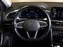 Volkswagen T-Roc 1.5 TSI Life / 150pk / Achteruitrij camera / Stoelverwarming /