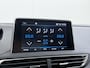 Peugeot 3008 1.2 PureTech Crossway Automaat | Navigatie | Trekhaak | Panoramisch schuifdak | Camera achter | Elektrische achterklep | Alcantara bekleding | Full Led koplampen