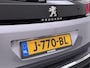 Peugeot 3008 1.2 PureTech Crossway Automaat | Navigatie | Trekhaak | Panoramisch schuifdak | Camera achter | Elektrische achterklep | Alcantara bekleding | Full Led koplampen