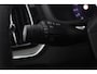 Volvo V60 2.0 T8 Plug-in hybrid AWD Ultra Dark Charcoal hemelbekleding | Gelamineerde zijruiten rondom | Massagefunctie voorstoelen | Bowers & Wilkins audiosysteem