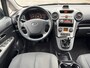 Kia Carens 2.0 CVVT X-ecutive Navi PDC Trekhaak NAP 1ste eigenaar