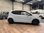 Volkswagen Up! 1.0 move up! BlueMotion / AIRCO / NAVI /