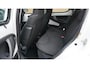 Peugeot 107 1.0 68pk 5-Drs Active *Facelift* Airco Elek.pakket A-Spoiler 14inch LM LED 127957km!
