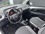 Toyota Aygo 1.0 VVT-i x-joy Apple Carplay en/of Android auto Navigatie, Achteruitrijcamera, LMV, Climate control, Privacy glass, Dealeronderhouden