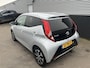 Toyota Aygo 1.0 VVT-i x-joy Apple Carplay en/of Android auto Navigatie, Achteruitrijcamera, LMV, Climate control, Privacy glass, Dealeronderhouden