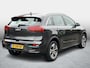 Kia Niro EV e-Niro DynamicLine 64 kWh SoH 95,4% / Facelift / Warmtepomp / Keyless / Adaptive Cruise / LED / Dealeronderhouden / 1e Eigenaar / 2x Laadkabel /