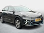 Kia Niro EV e-Niro DynamicLine 64 kWh SoH 95,4% / Facelift / Warmtepomp / Keyless / Adaptive Cruise / LED / Dealeronderhouden / 1e Eigenaar / 2x Laadkabel /