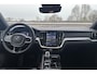 Volvo V60 2.0 T6 Plug-in hybrid AWD Plus Dark | Panoramadak | Trekhaak | Verwarmbare voorruit| 360 Camera | Adaptieve Cruise controle | BLIS |  Climate Controle | spraak besturing |