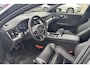 Volvo V60 2.0 T6 Plug-in hybrid AWD Plus Dark Verwarmbare voorruit | Trekhaak | Harman/Kardon | 360 camera | Pilot Assist